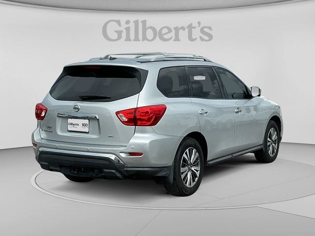 2017 Nissan Pathfinder — detail view