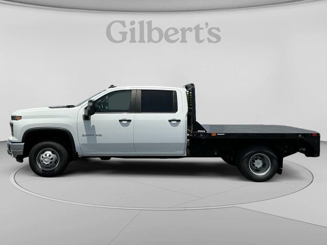 2025 Chevrolet Silverado 3500 HD Chassis Cab — side profile view